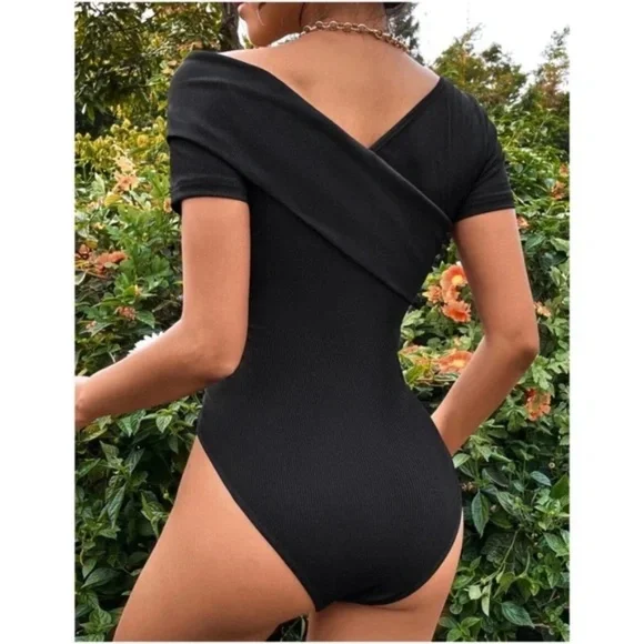 #10 White Ribbed Fitted Minimalist Bodysuit - Picture 6 of 8